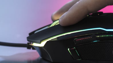 mouse and finger